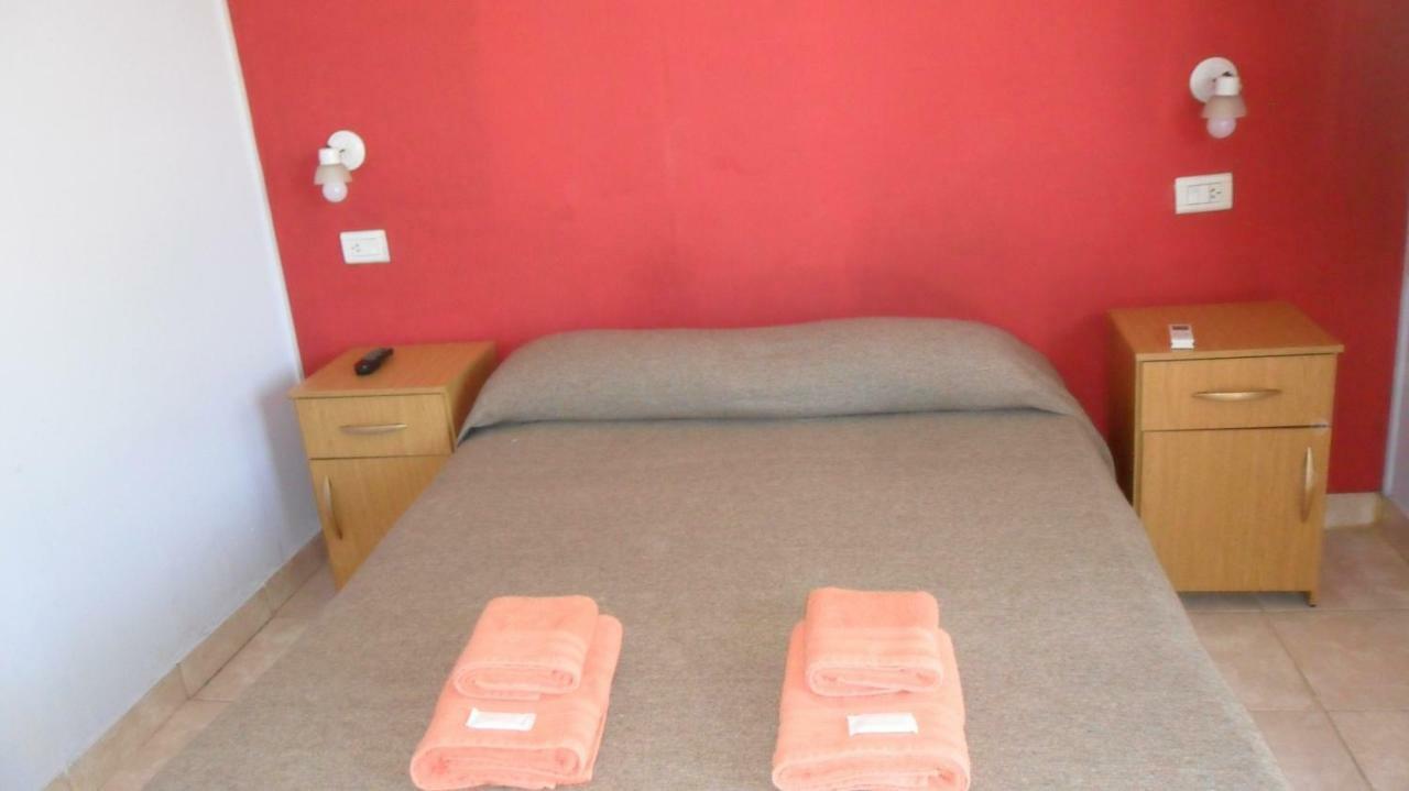 Hotel Nueva Habana Rooms Colon ภายนอก รูปภาพ
